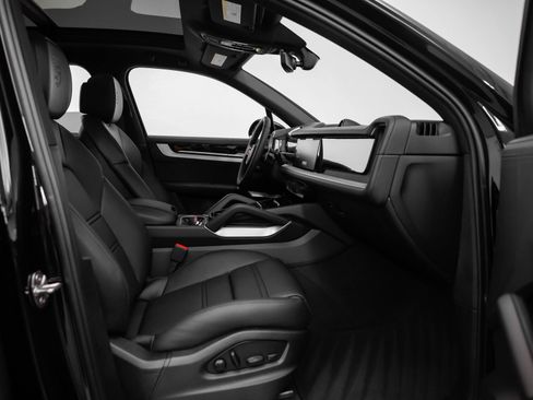 Certified 2026 Porsche Cayenne S AWD/4WD image 21
