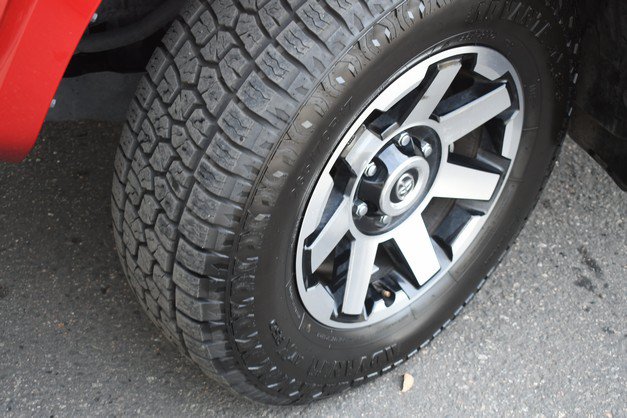 Certified 2024 Toyota 4Runner TRD Off-Road AWD/4WD image 11