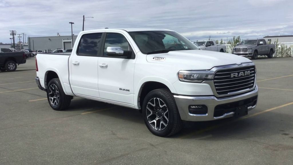 Used 2025 RAM 1500 Laramie AWD/4WD image 2