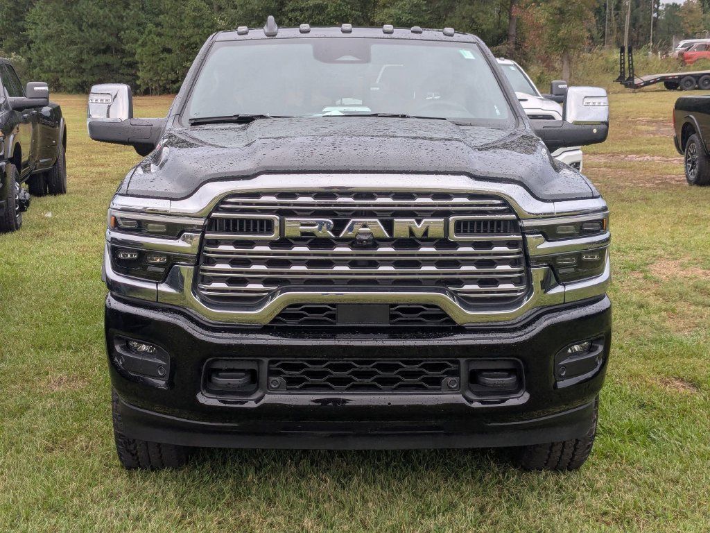 Used 2026 RAM 2500 Limited AWD/4WD image 3