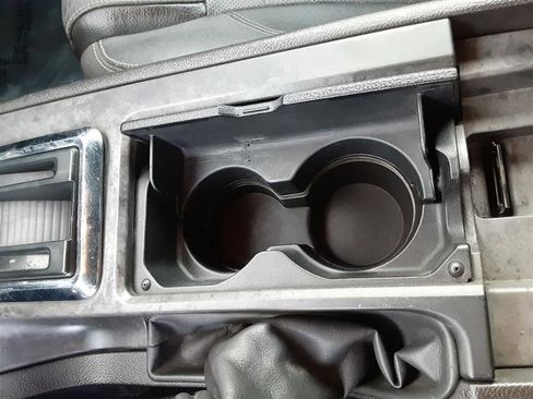 Used 2010 Ford Mustang GT image 22