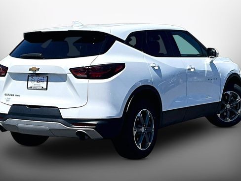 Used 2025 Chevrolet Blazer LT AWD/4WD image 12