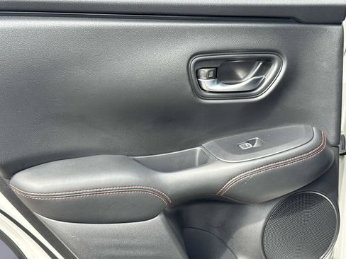 Certified 2024 Honda HR-V Sport image 12