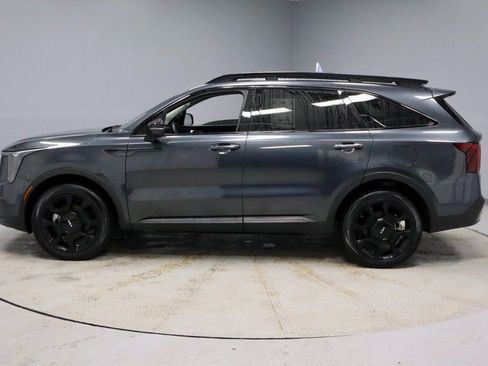Used 2024 Kia Sorento SX image 9