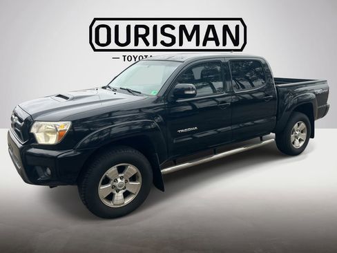 Used 2014 Toyota Tacoma PreRunner w/ TRD Sport Package image 11