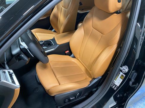 Certified 2025 BMW 330i xDrive Sedan w/ Convenience Package image 13