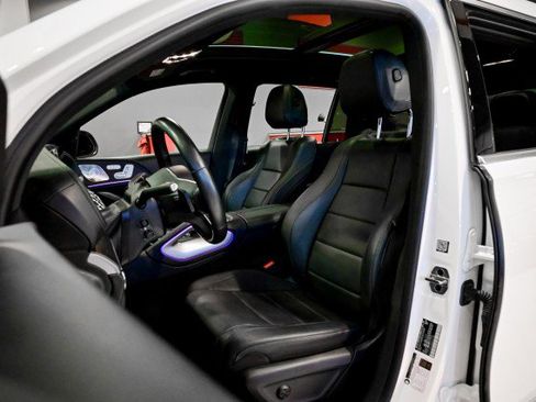 Used 2023 Mercedes-Benz GLS 450 4MATIC image 16