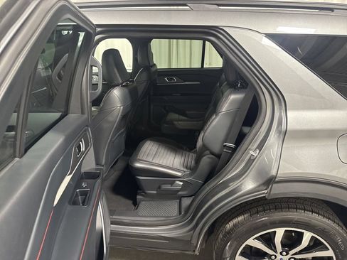 Used 2025 Ford Explorer ST-Line AWD/4WD image 14