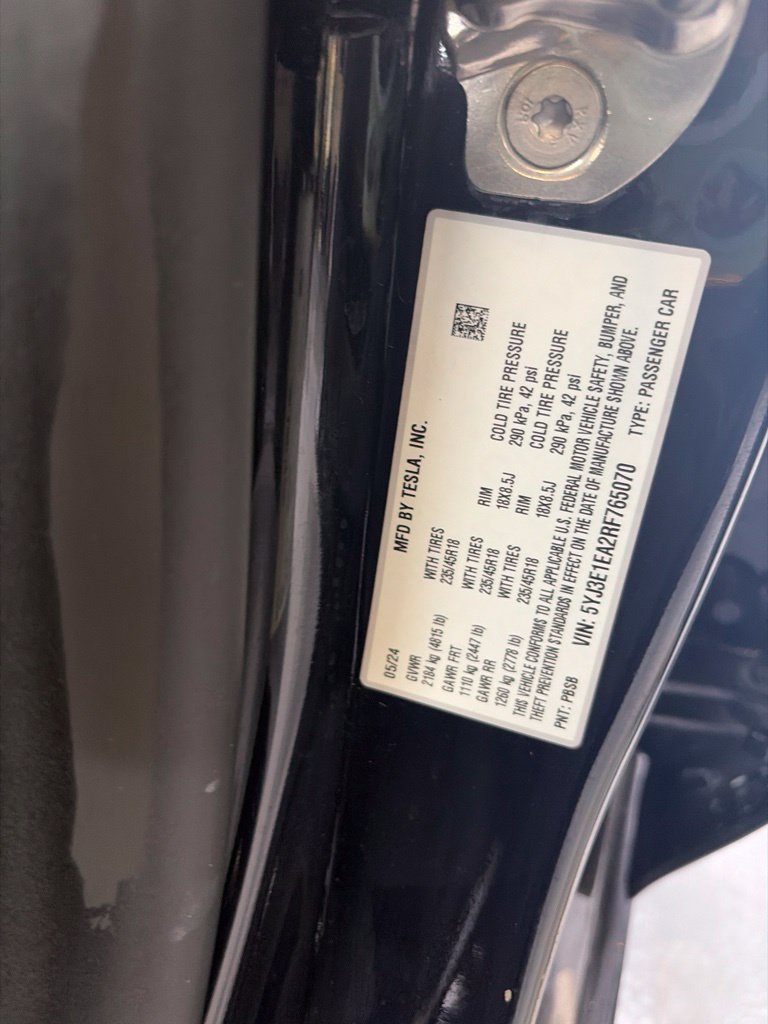 Used 2024 Tesla Model 3 Standard Range RWD image 10