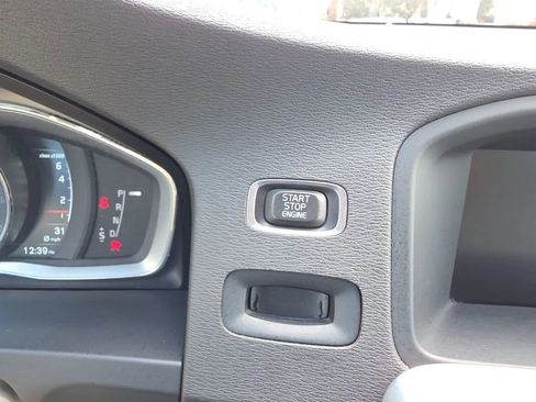 Used 2015 Volvo V60 T5 Premier w/ Convenience Package image 41