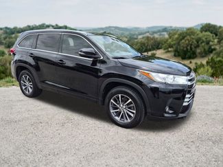 Used 2017 Toyota Highlander XLE FWD 360° Tour