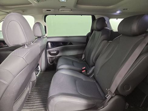Certified 2025 Kia Carnival SX Prestige FWD image 14