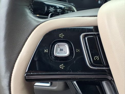 Certified 2022 Lincoln Corsair AWD w/ Premium Package image 12