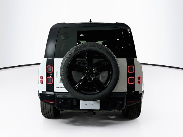 New 2026 Land Rover Defender 110 X-Dynamic SE AWD/4WD image 6