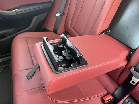 Certified 2025 BMW X4 xDrive30i image 33