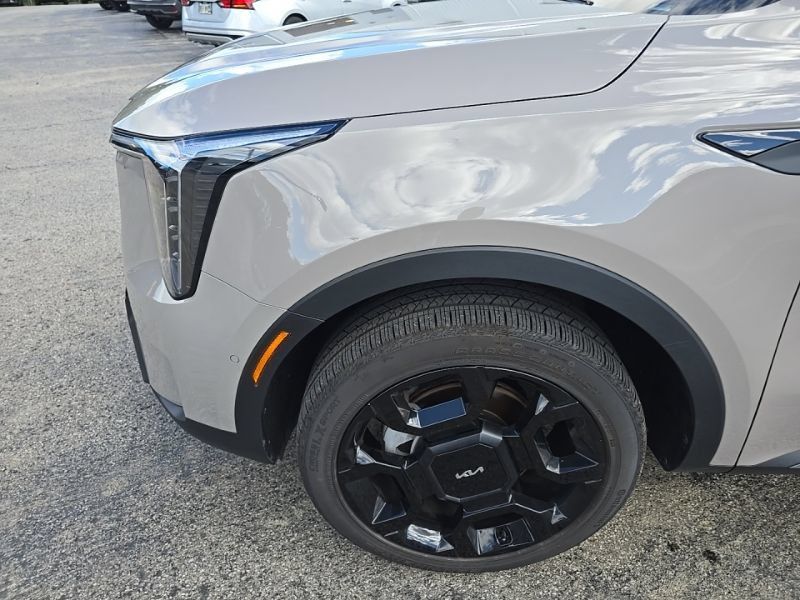 Used 2024 Kia Sorento SX AWD/4WD image 10