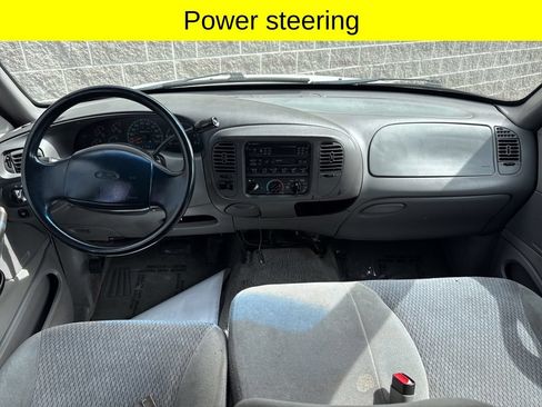 Used 1998 Ford Expedition XLT RWD image 10