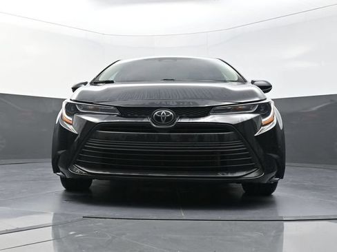 Used 2024 Toyota Corolla LE FWD image 32
