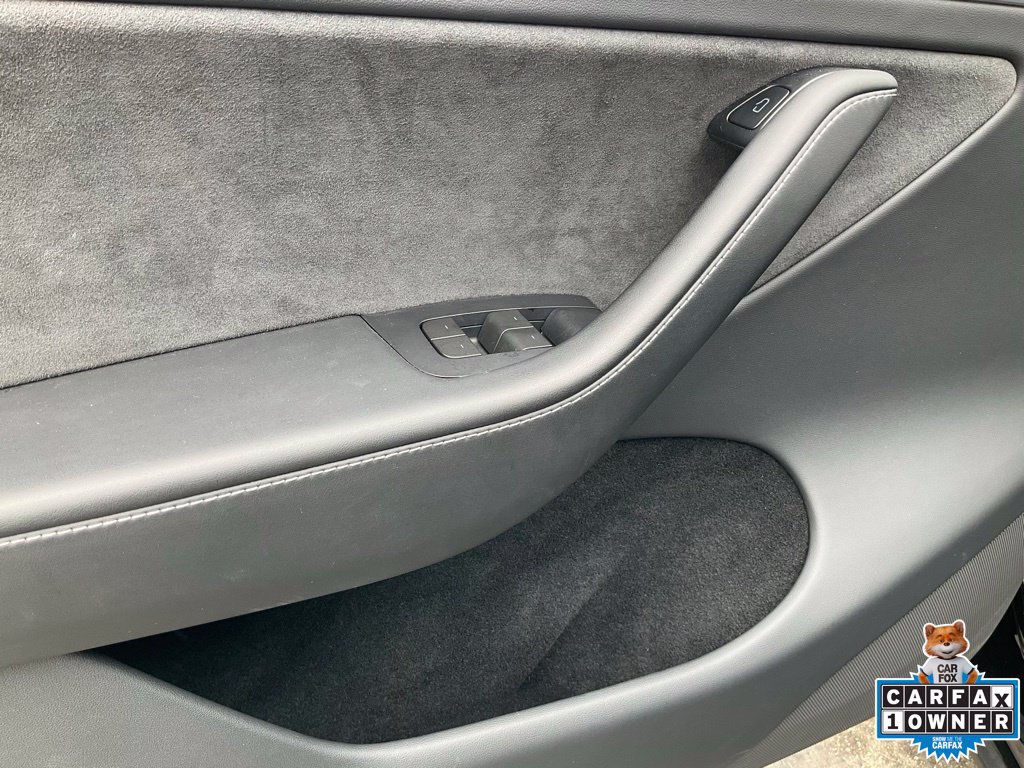 Used 2023 Tesla Model Y Long Range AWD/4WD image 28