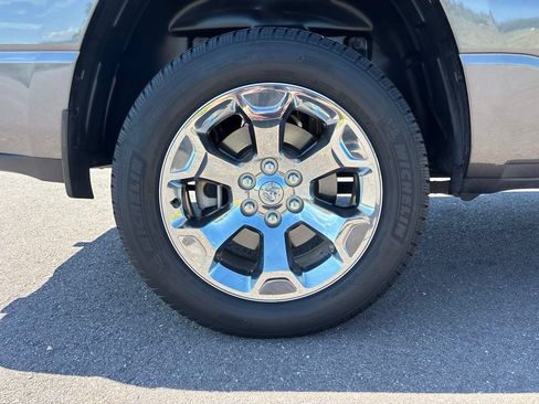 Used 2019 RAM 1500 Big Horn AWD/4WD image 38