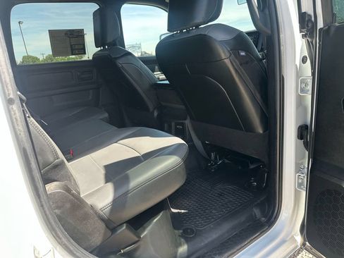 Used 2024 RAM 2500 Tradesman w/ Chrome Appearance Group AWD/4WD image 21