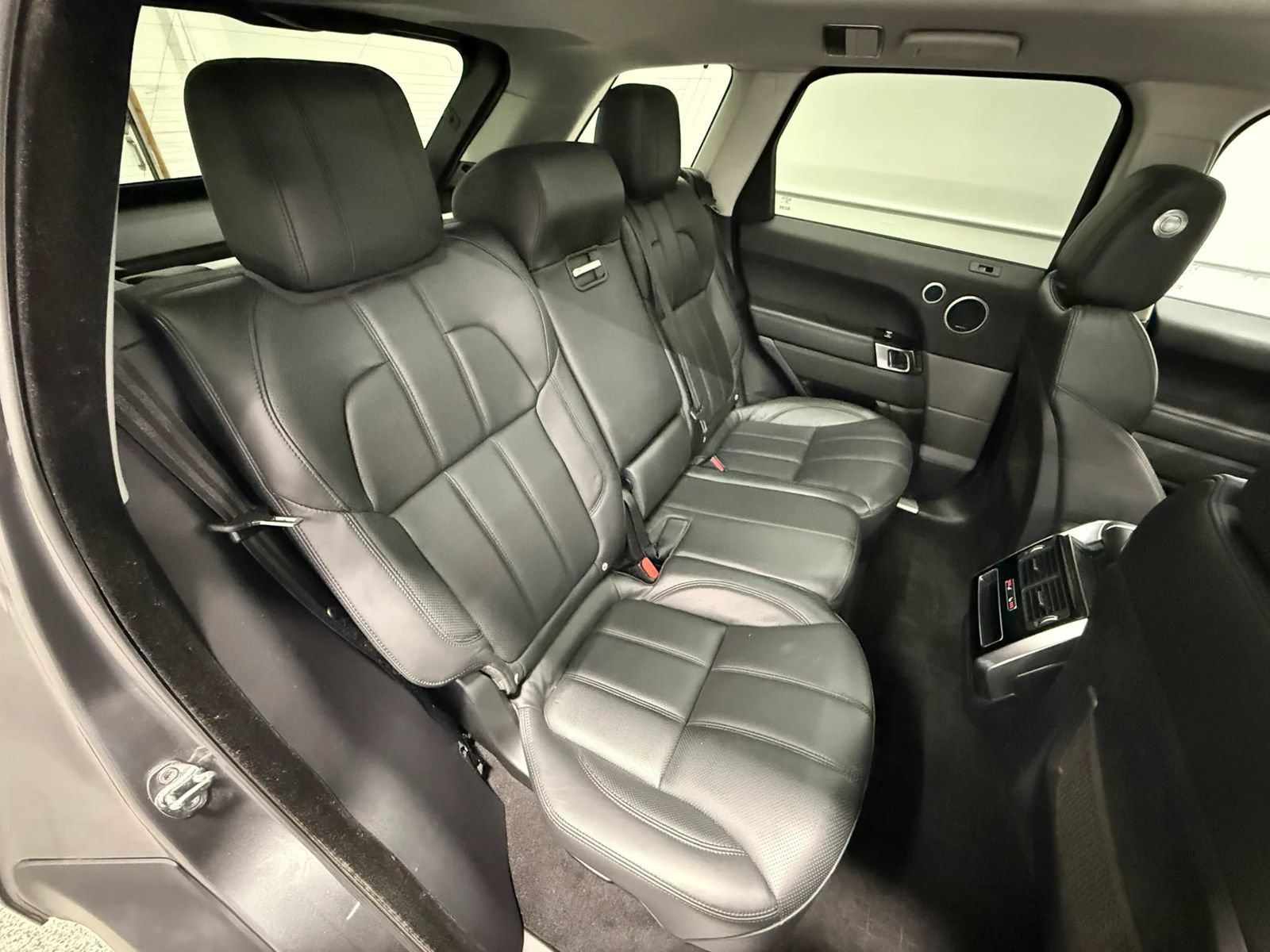 Used 2017 Land Rover Range Rover Sport HSE AWD/4WD image 52