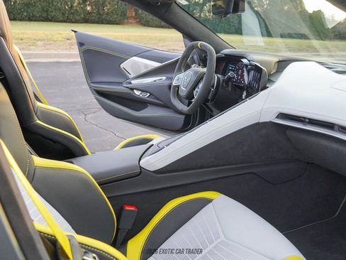 Used 2022 Chevrolet Corvette Stingray Premium Cpe RWD image 37