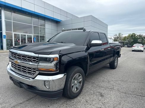 Used 2018 Chevrolet Silverado 1500 LT w/ All Star Edition AWD/4WD image 4