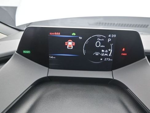 Used 2024 Toyota Prius XLE image 6