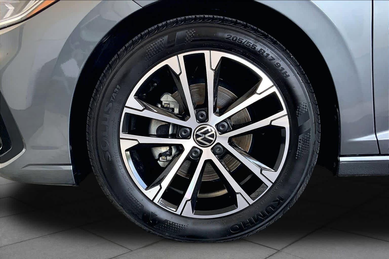 Used 2026 Volkswagen Jetta Sport FWD image 11