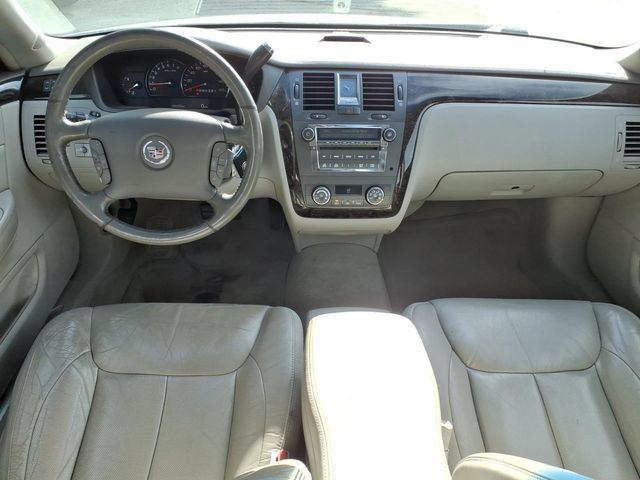 Used 2008 Cadillac DTS FWD image 7
