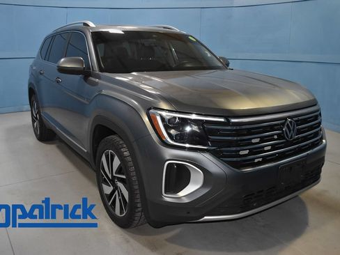 Used 2024 Volkswagen Atlas SEL AWD/4WD image 1