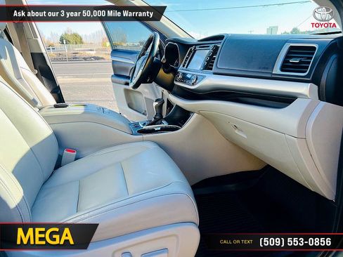 Used 2019 Toyota Highlander XLE image 26
