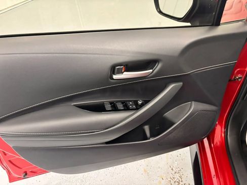 Used 2021 Toyota Corolla SE w/ Special Edition FWD image 50