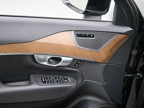 Used 2024 Volvo XC90 B6 Plus w/ Protection Package image 12