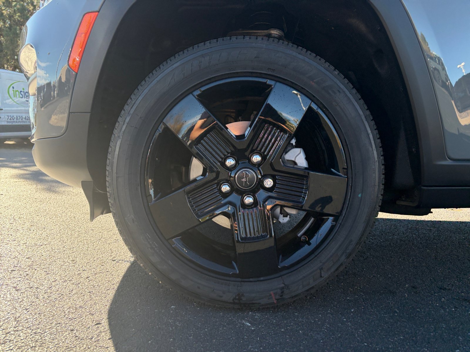 New 2027 Jeep Grand Cherokee Laredo X AWD/4WD image 11