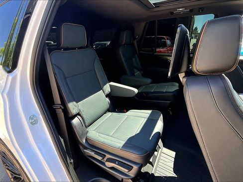 Used 2026 GMC Yukon AT4 w/ AT4 Premium Plus Package AWD/4WD image 20