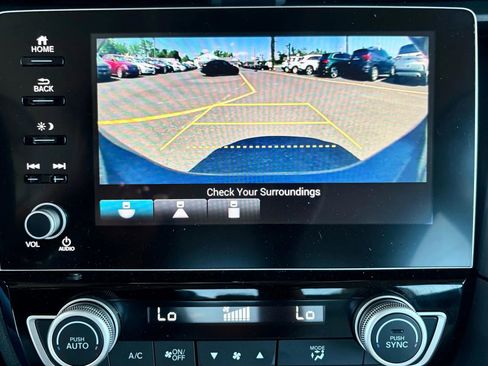 Used 2019 Honda Insight Touring image 30