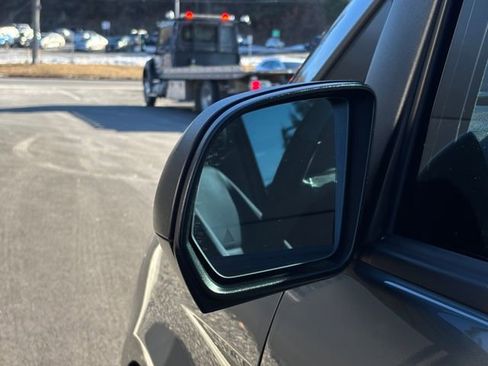 Used 2021 Mercedes-Benz Metris Passenger image 14