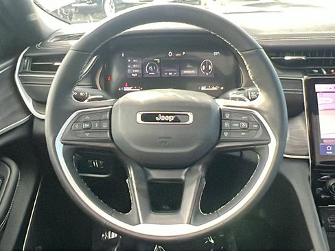 New 2025 Jeep Grand Cherokee Limited w/ Luxury Tech Group II image 23