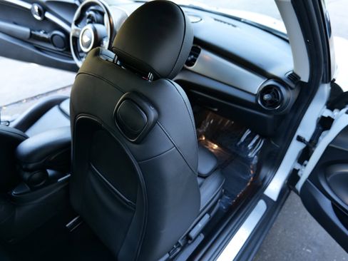 Used 2023 MINI Cooper S image 45