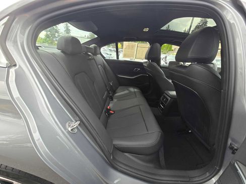 Used 2025 BMW 330i xDrive Sedan AWD/4WD image 12