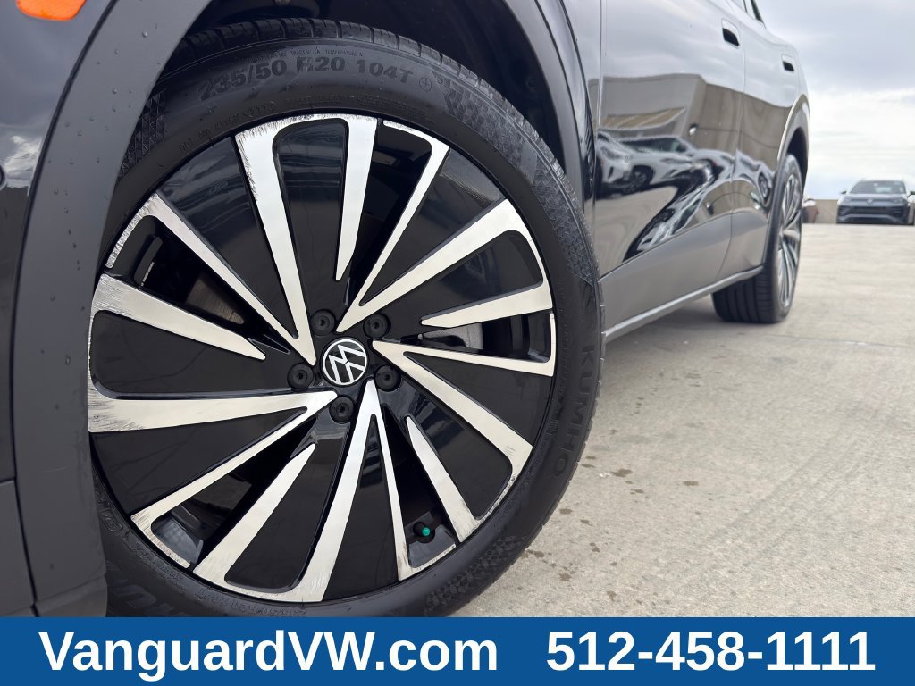 Used 2023 Volkswagen ID.4 Pro S Plus AWD/4WD image 4