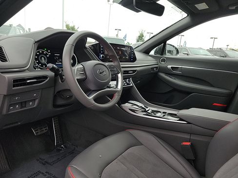 Used 2022 Hyundai Sonata SEL Plus w/ Preferred Accessory Package image 19