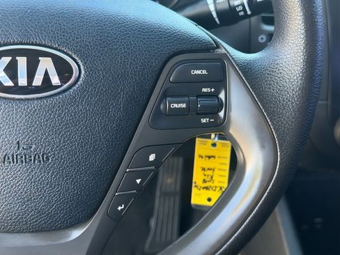 Used 2018 Kia Forte LX w/ LX Rear Camera Package image 22