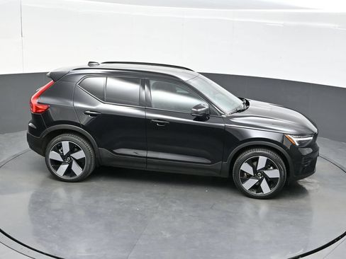 Used 2023 Volvo XC40 Recharge Ultimate w/ Protection Package Premier AWD/4WD image 40