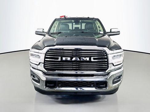 Used 2022 RAM 2500 Laramie w/ Chrome Appearance Group AWD/4WD image 2