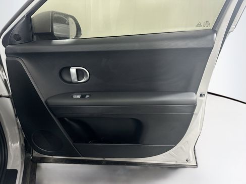 Used 2024 Hyundai Ioniq 5 SEL RWD image 32