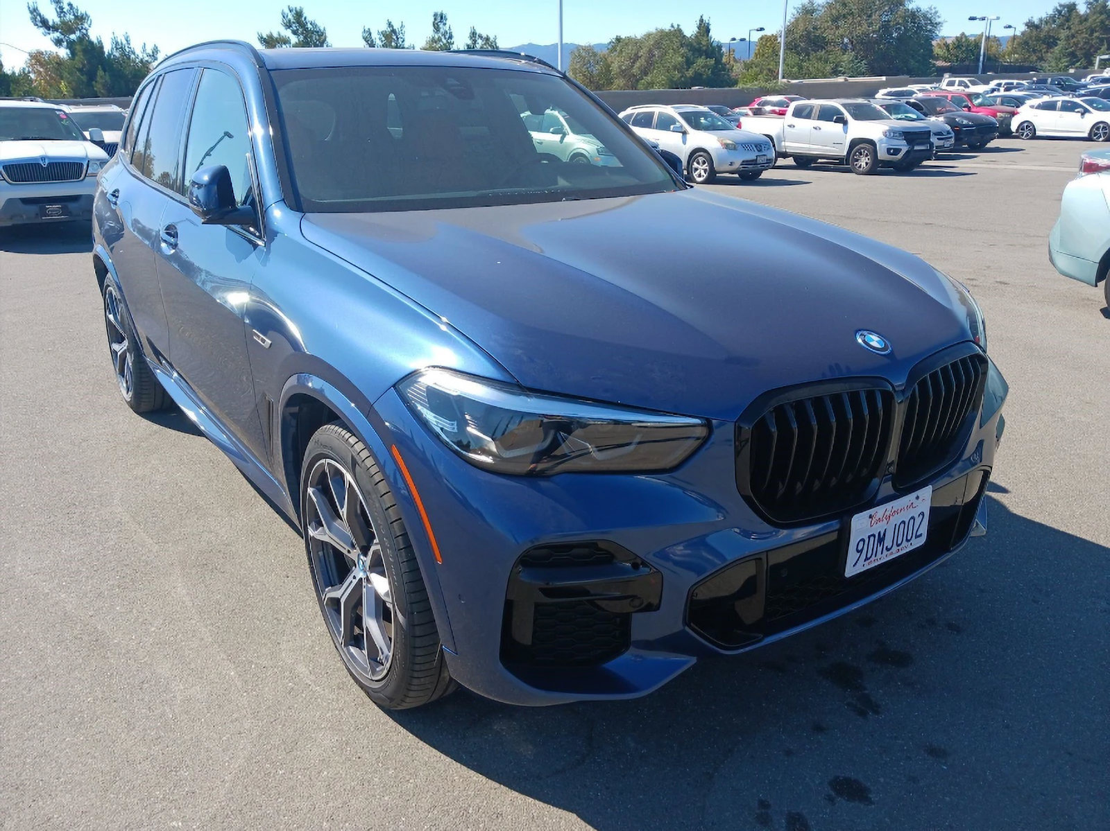 Used 2023 BMW X5 xDrive45e w/ M Sport Package AWD/4WD image 2