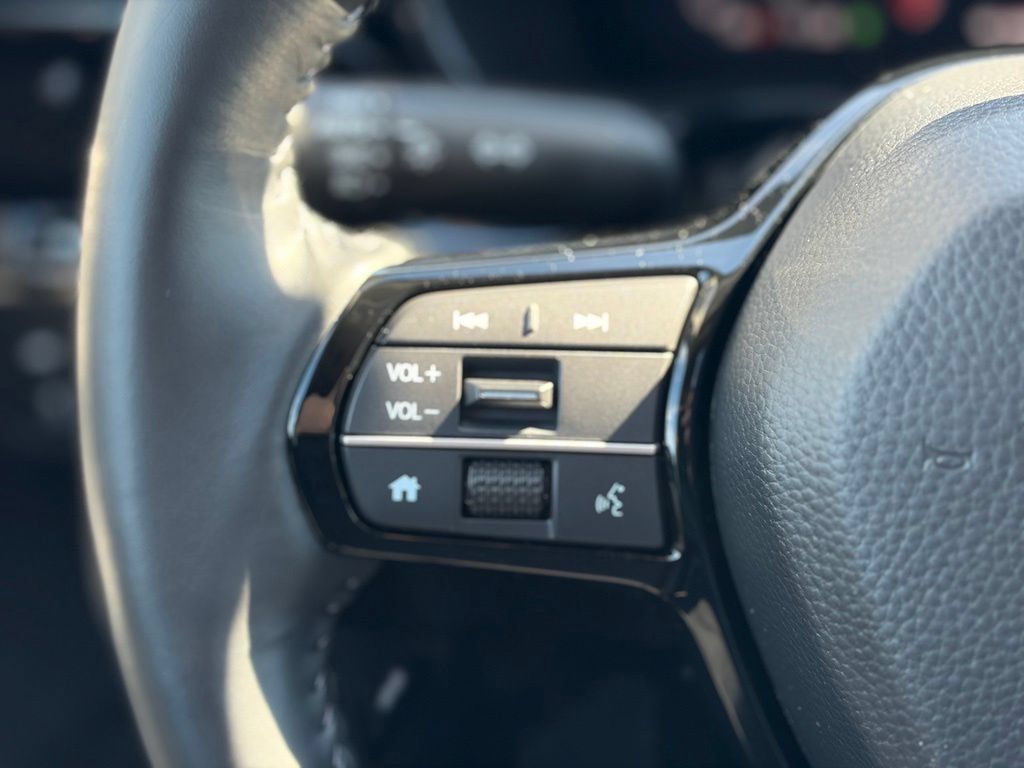 Used 2024 Honda CR-V EX-L image 24
